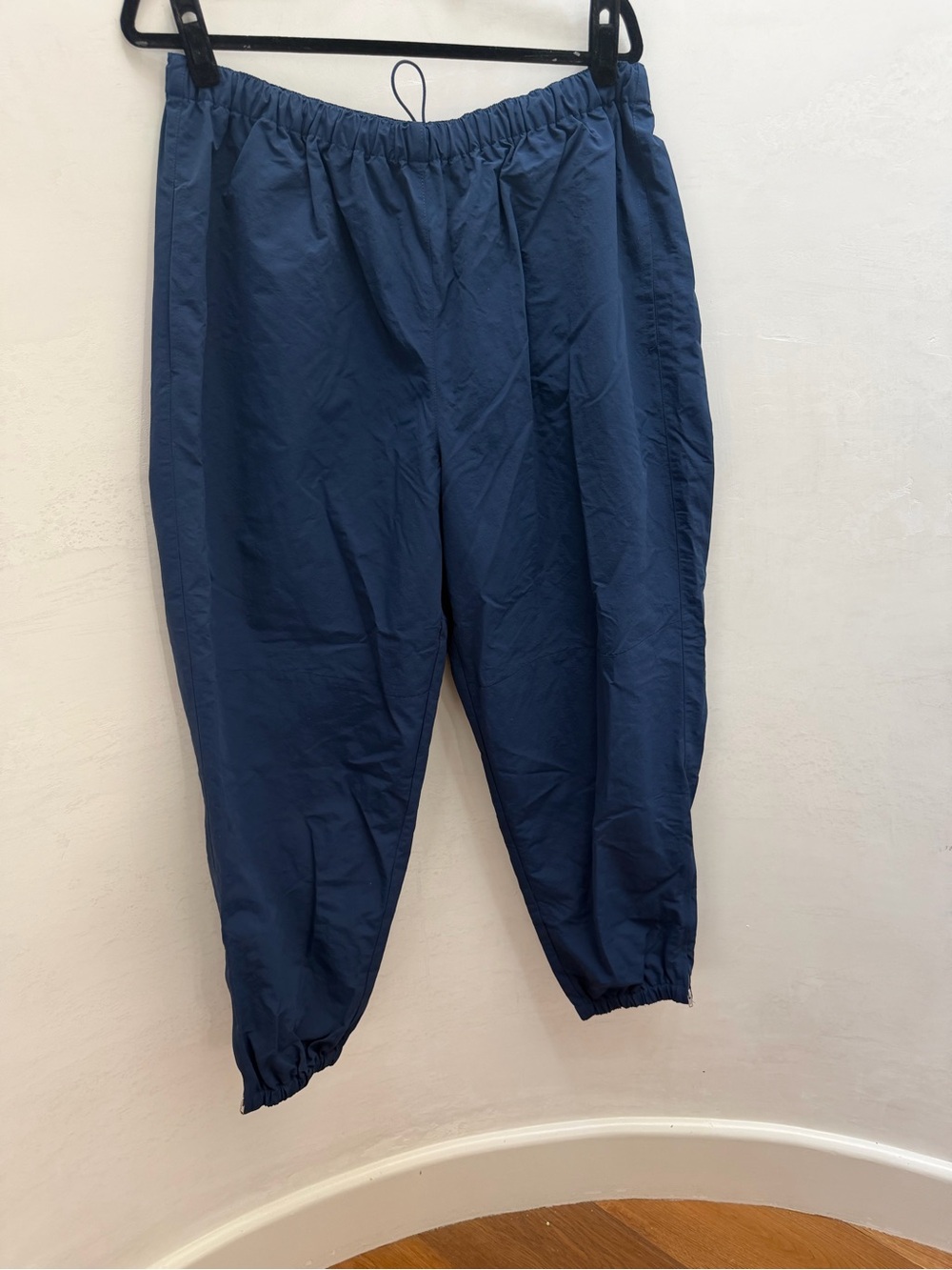 Women's Navy Elastic-Waist Jogger Pants